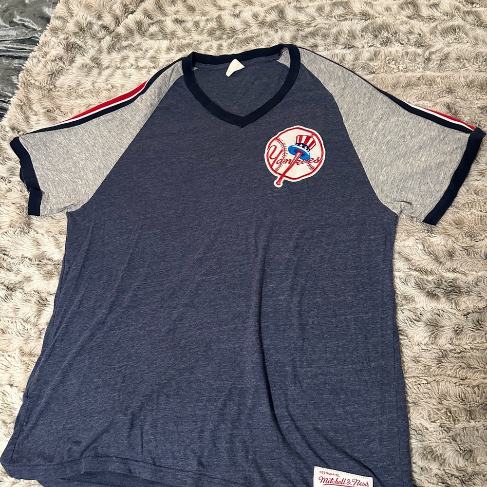 Mitchell and Ness throwback New York Yankees shirt